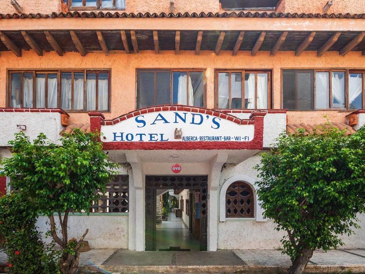 Oyo Hotel Sands Barra de Navidad Exterior foto